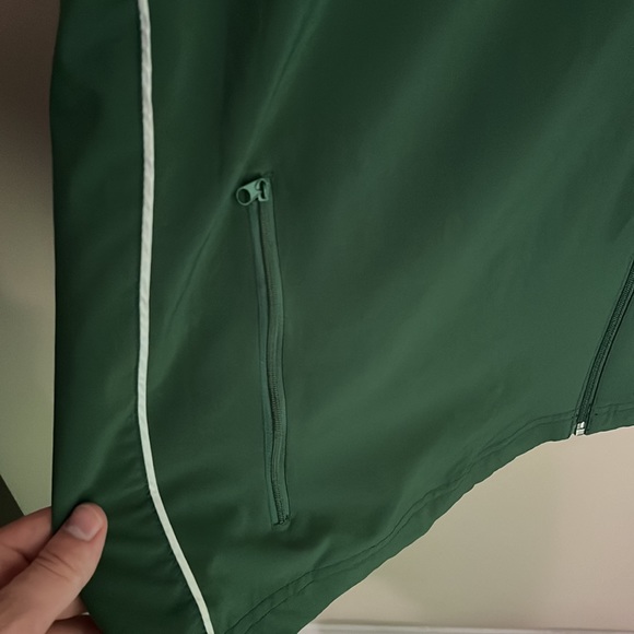 New Balance Windbreaker - Picture 6 of 6